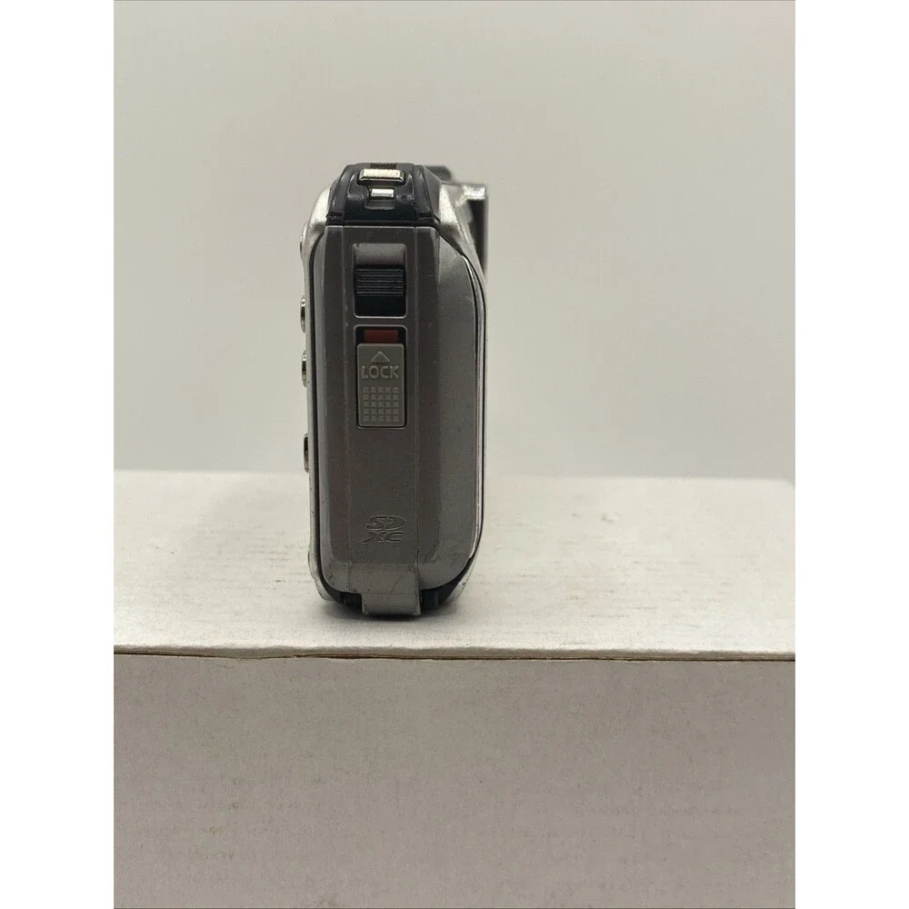 Panasonic Lumix DMC-TS3 Waterproof Camera AS-IS Powers On No Card Read